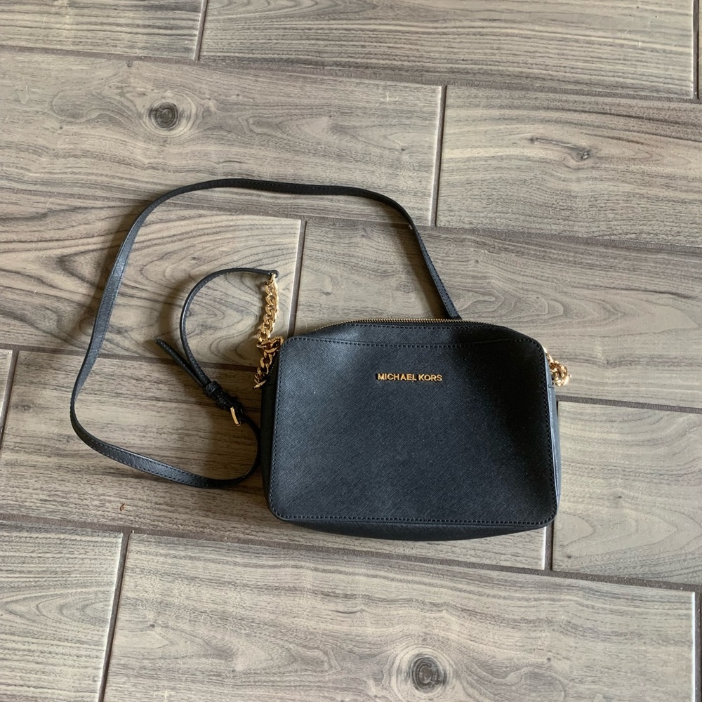 Black Michael Kors Crossbody